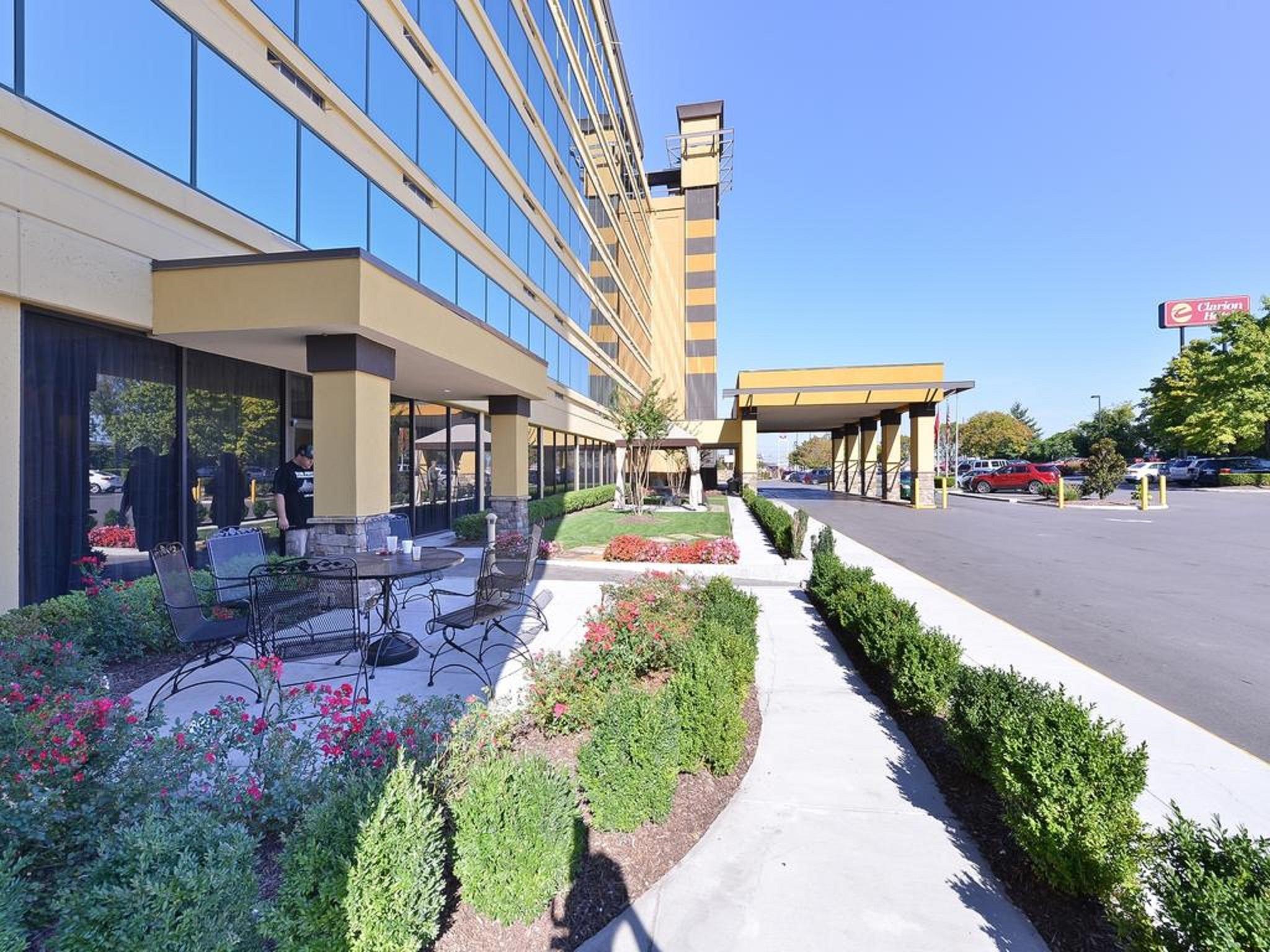 Holiday Inn Nashville Downtown - Stadium By Ihg Exterior photo